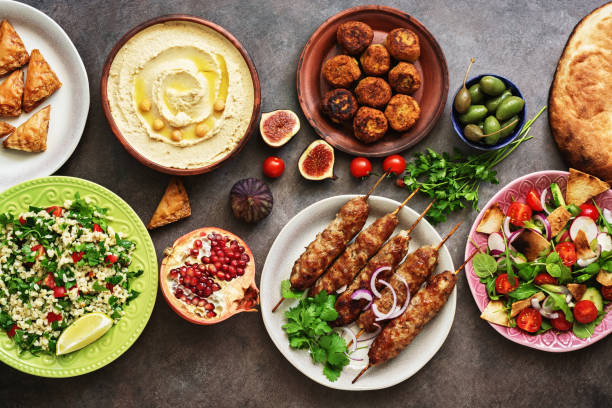 Après une intervention esthétique, l’alimentation joue un rôle crucial dans la récupération. Ainsi, il est indispensable de consommer des aliments