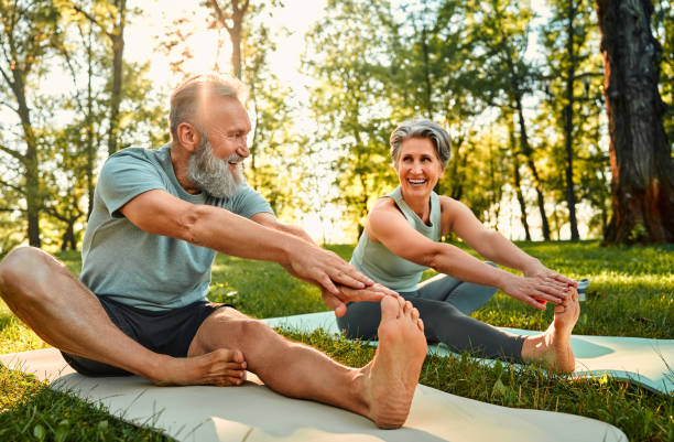 Tout d’abord, la respiration agit fortement sur la posture corporelle. En effet, une bonne respiration profonde ouvre la cage thoracique.